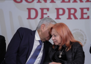 AMLO y Piedra