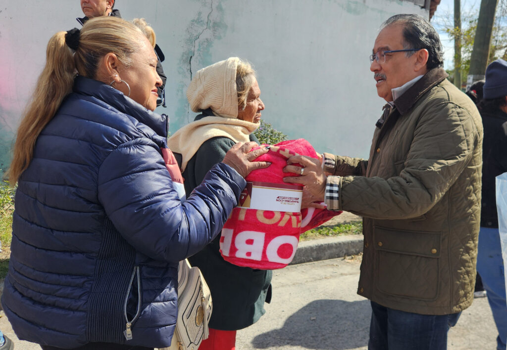 Operativos Escobedo contra el frío