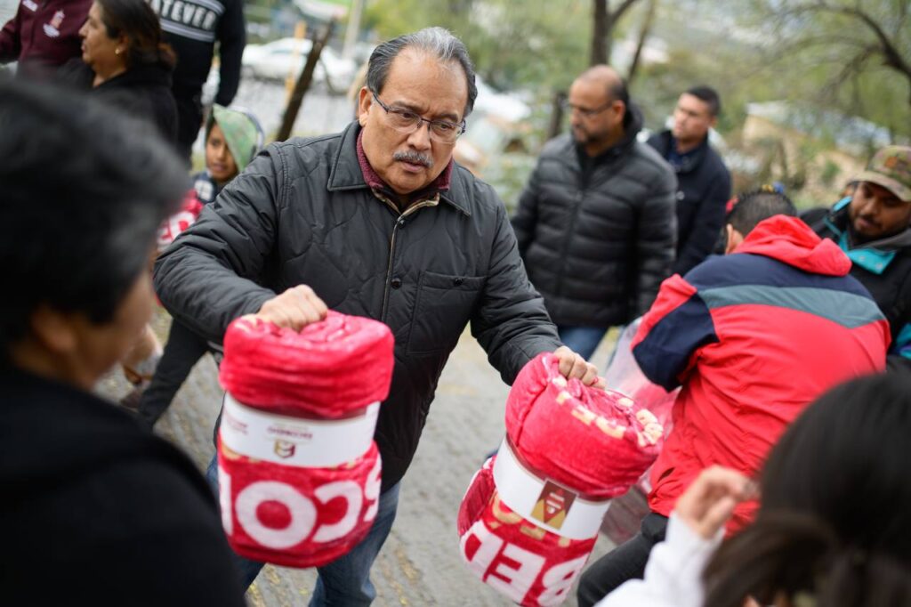 Operativos Escobedo contra el frío