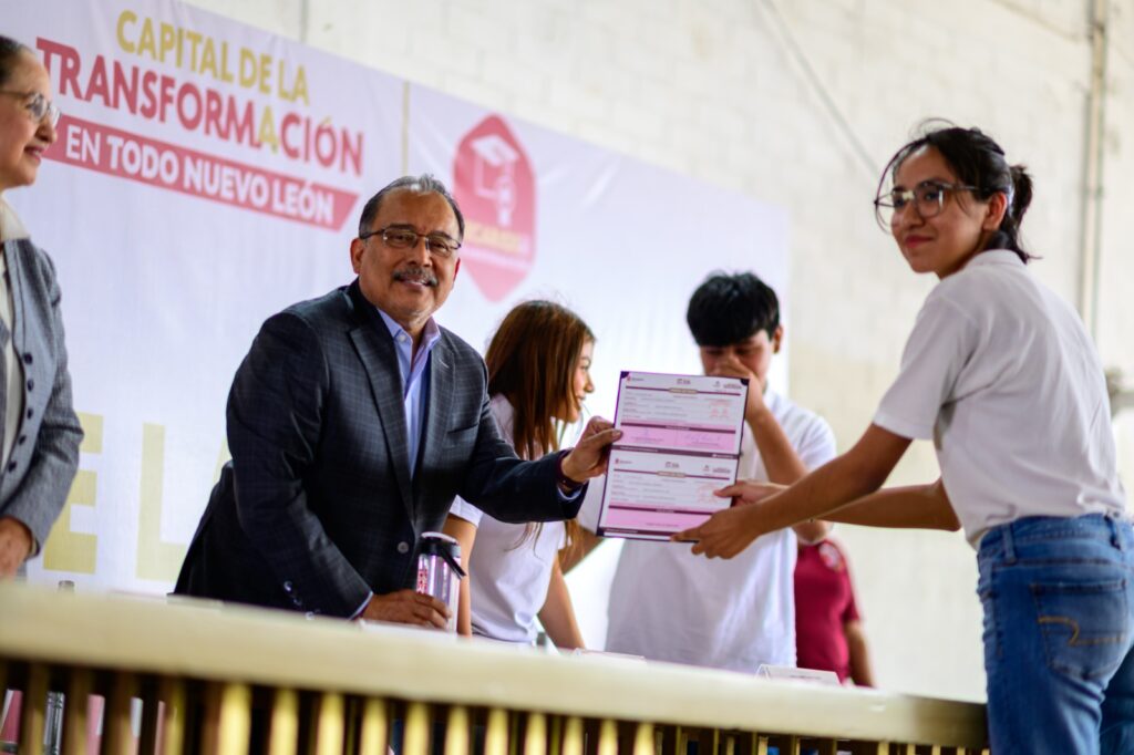 becas para jovenes en escobedo nuevo leon