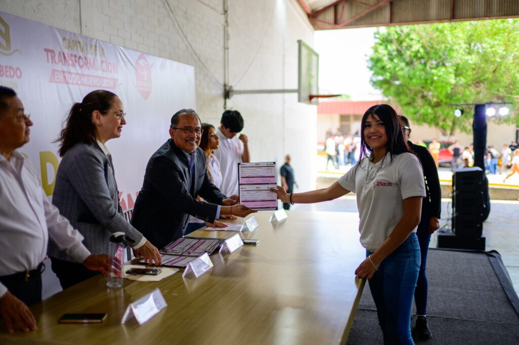 becas para jovenes en escobedo nuevo leon
