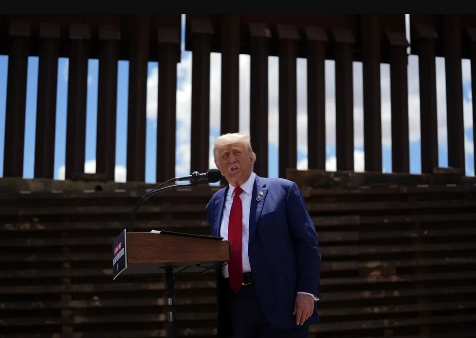 TRUMP 100 DIAS